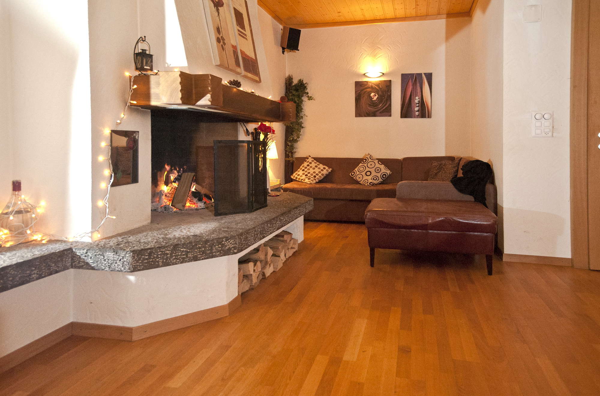 in Lauterbrunnen The lounge in the Chalet-Hotel Rosa Lauterbrunnen